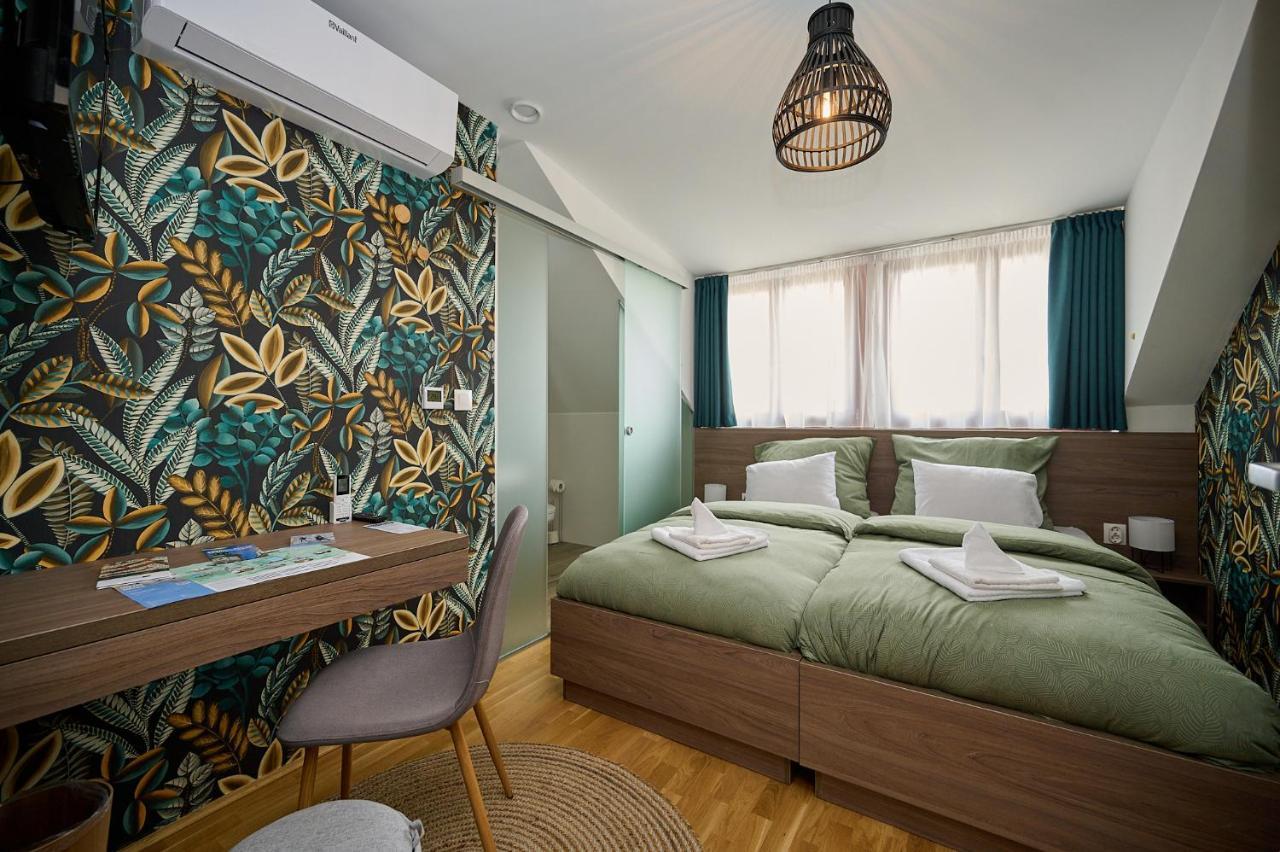 Rooms Szombathely Buitenkant foto